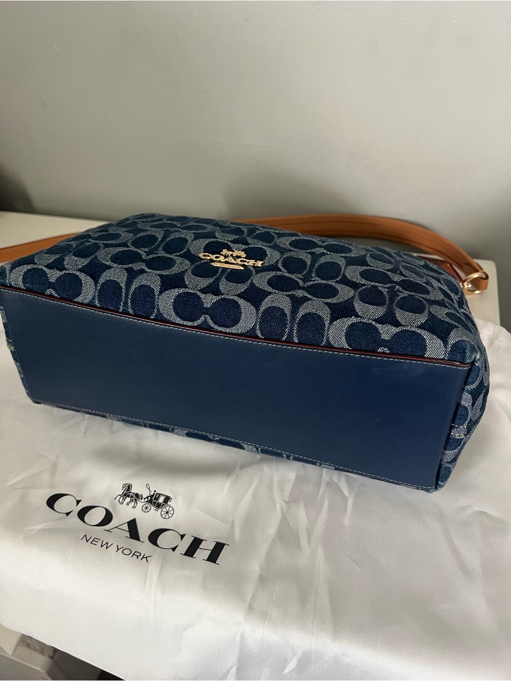 Coach Laurel Shoulder Bag In Signature Denim - Picture 5 of 9